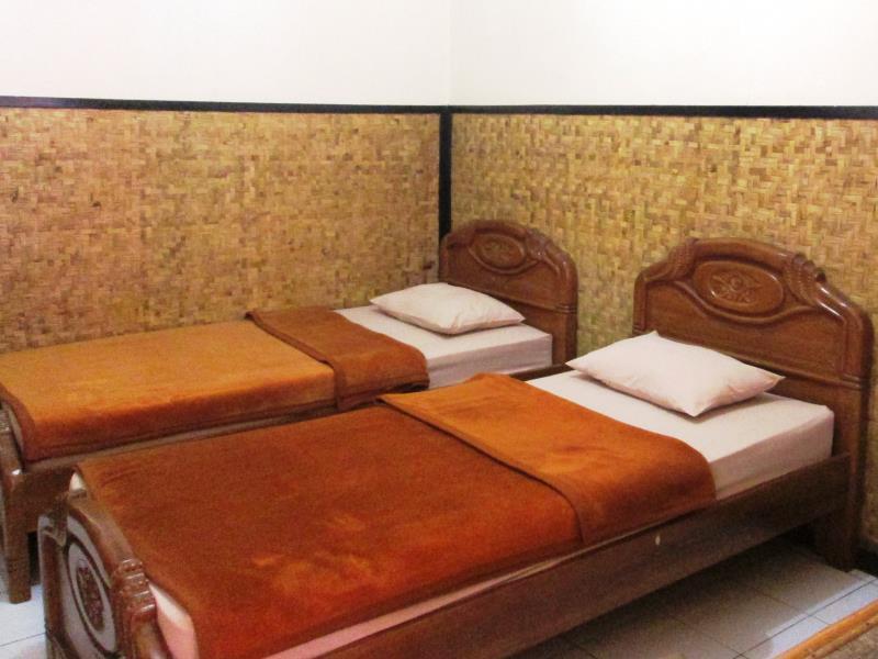 Lingga Guest House Jayagiri Lembang Exterior foto