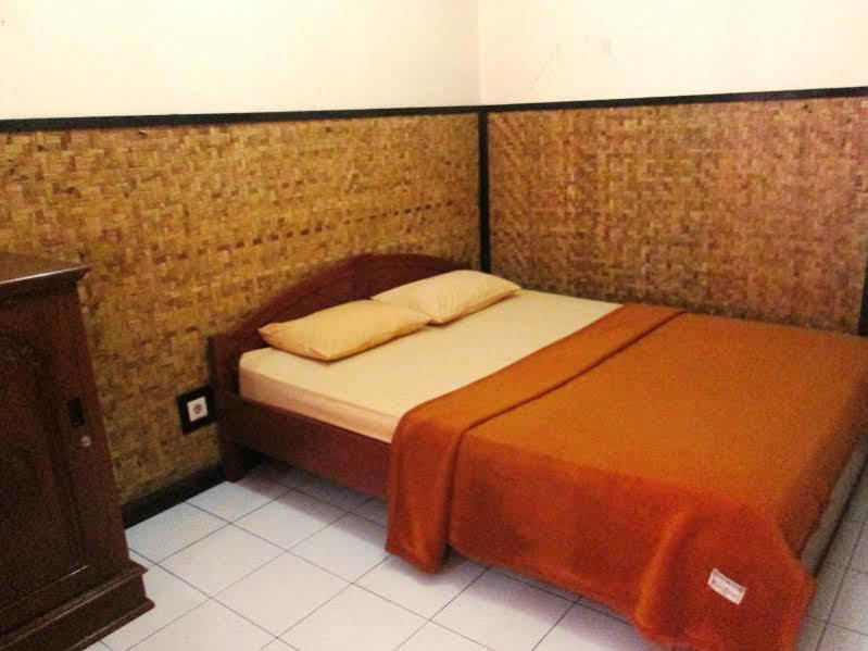 Lingga Guest House Jayagiri Lembang Exterior foto